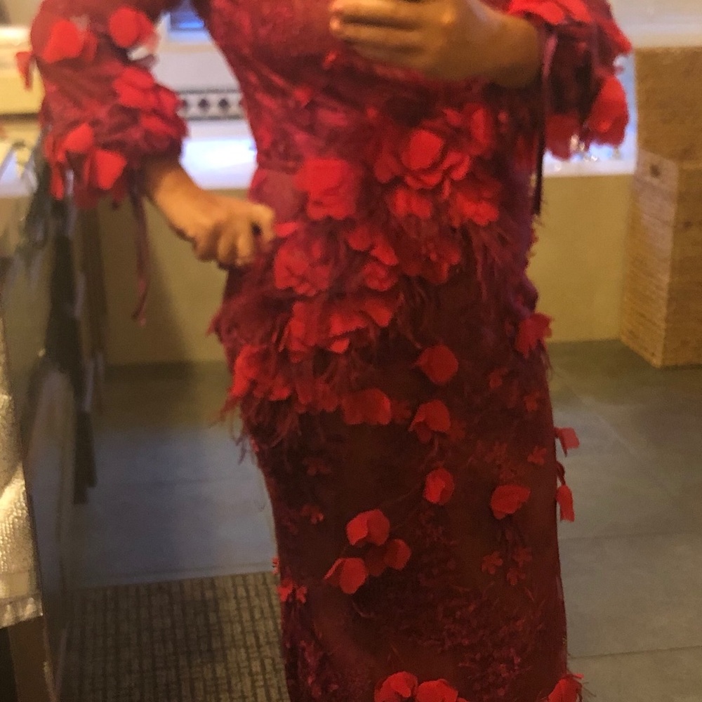 Dress - Picture 4 of 10